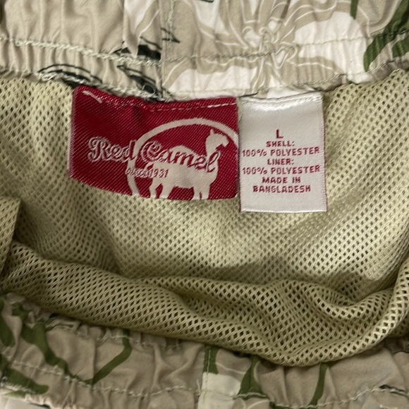 Red Camel Hawaiian swim trunks men’s size Large - Picture 4 of 9